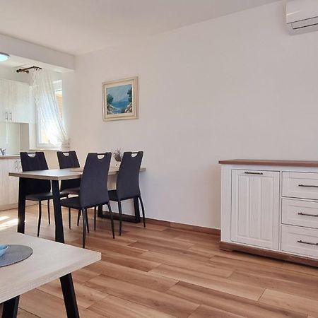 Apartments Barbalic D 바슈카 외부 사진